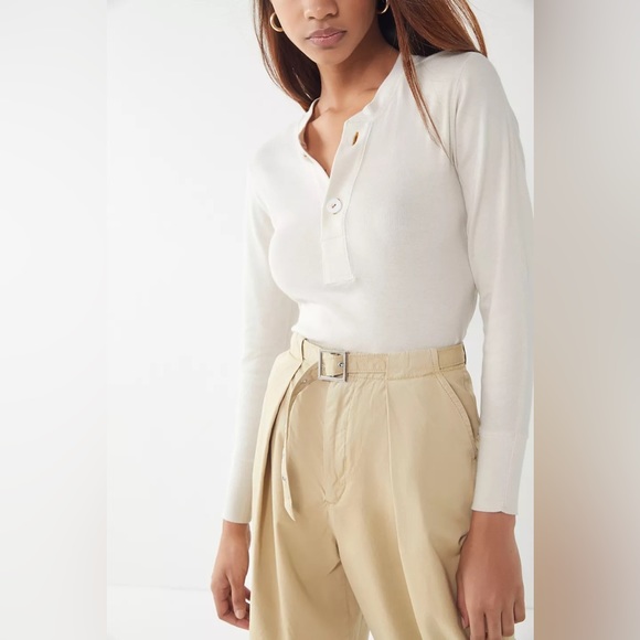 UO Shrunken Surplus Henley Top in Ivory - Picture 3 of 9